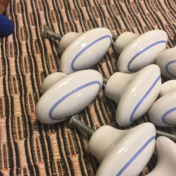 Set of 9 Vintage Marble cabinet knobs Firm Price! - Picture 10 of 12